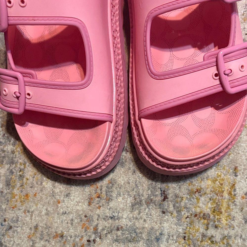Coach Lainey Sandals - Picture 4 of 9